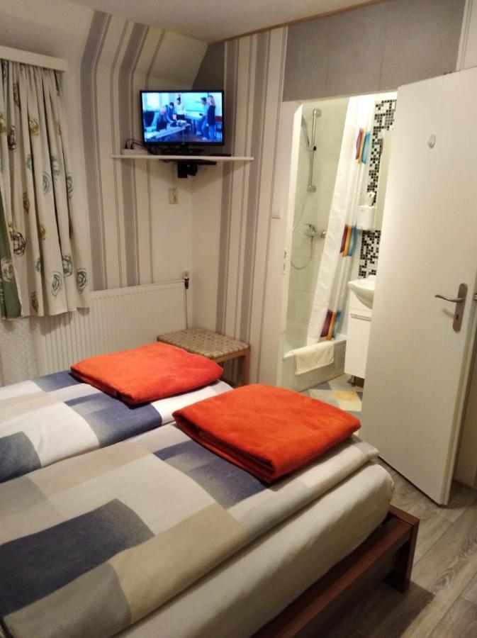 Hotel Garni "Adria" Windhagen Zewnętrze zdjęcie