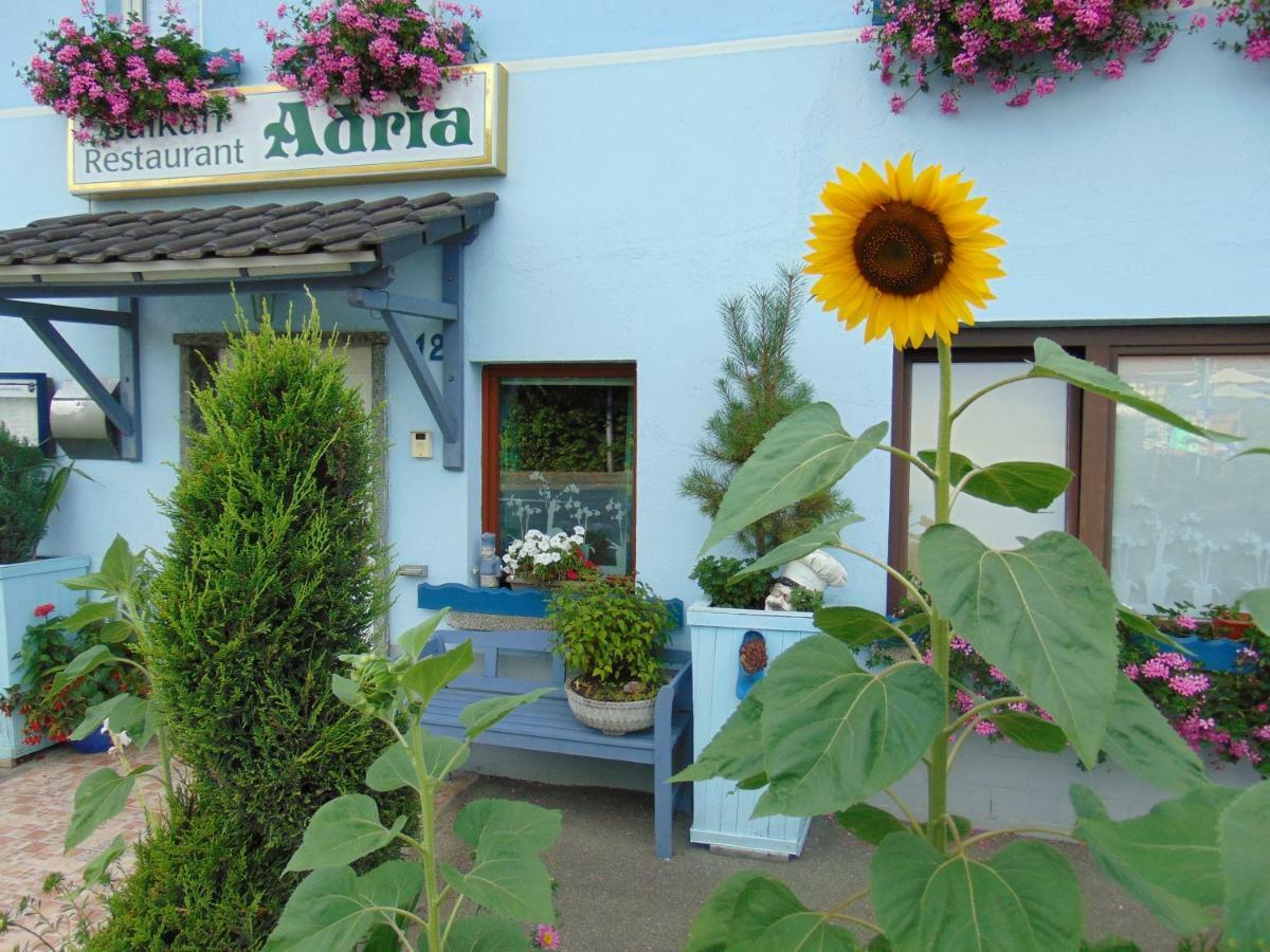 Hotel Garni "Adria" Windhagen Zewnętrze zdjęcie