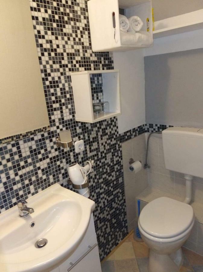 Hotel Garni "Adria" Windhagen Zewnętrze zdjęcie